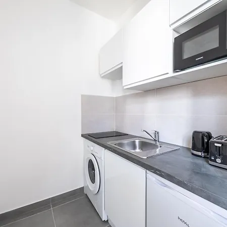 Apartman Charming In The Heart Of