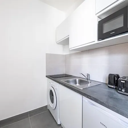 Charming In The Heart Of Lägenhet Issy-les-Moulineaux