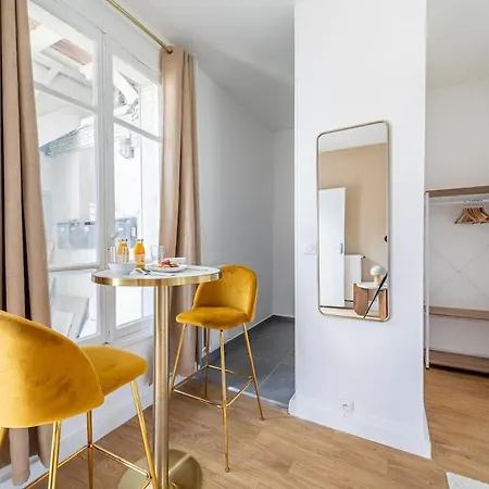 Charming In The Heart Of Lägenhet Issy-les-Moulineaux